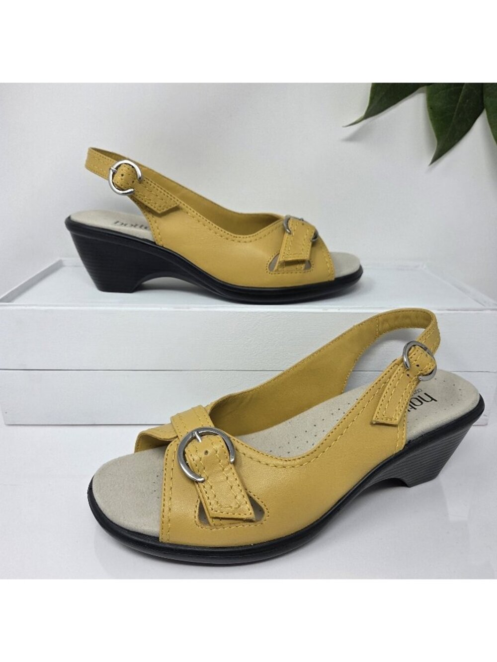 Hotter Kiwi Womens 7 Slingback Sandals Yellow Leather Adjustable Straps Casual